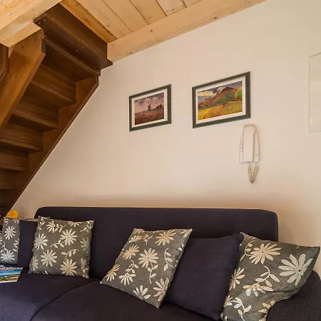Locazione Turistica Casa Pedra 1 Vakantiehuis *